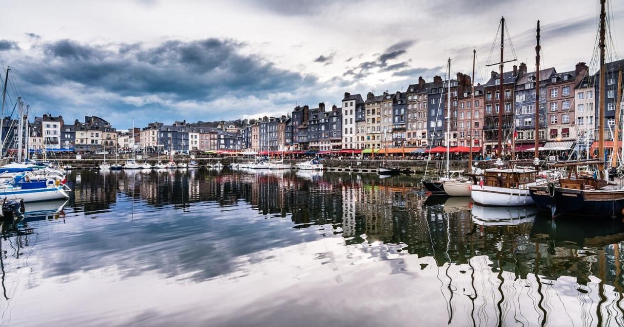 Greeter-Nid Douillet A 5 Min Du Port De Honfleur Lägenhet Exteriör bild